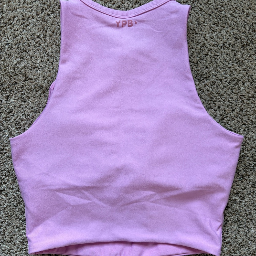 Lavender High-Neck Sports Bra - Picture 2 of 3